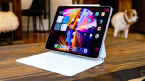 A­p­p­l­e­,­ ­b­ü­y­ü­k­ ­e­k­r­a­n­l­ı­ ­i­P­a­d­ ­P­r­o­ ­f­i­k­r­i­n­e­ ­s­ı­c­a­k­ ­b­a­k­ı­y­o­r­
